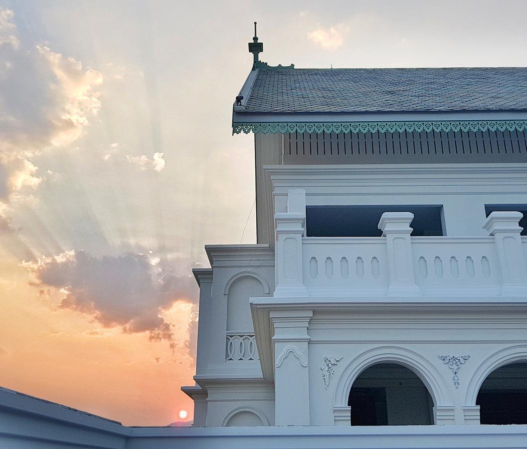 The Inside House Hotel Chiang Mai Exterior photo